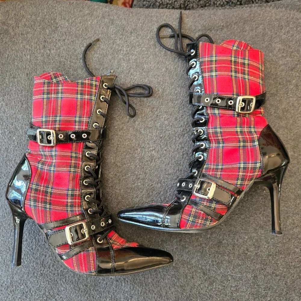 Wicked Plaid Goth Buckle Boots, Sz 6 - Picture 2 of 12